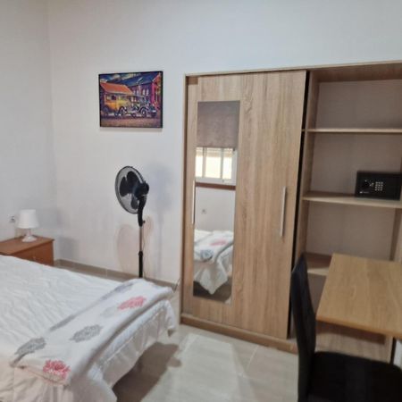 Habitacion Individual Privada, Piso De 3 Habitaciones Con Areas Compartidas La Laguna  Bagian luar foto